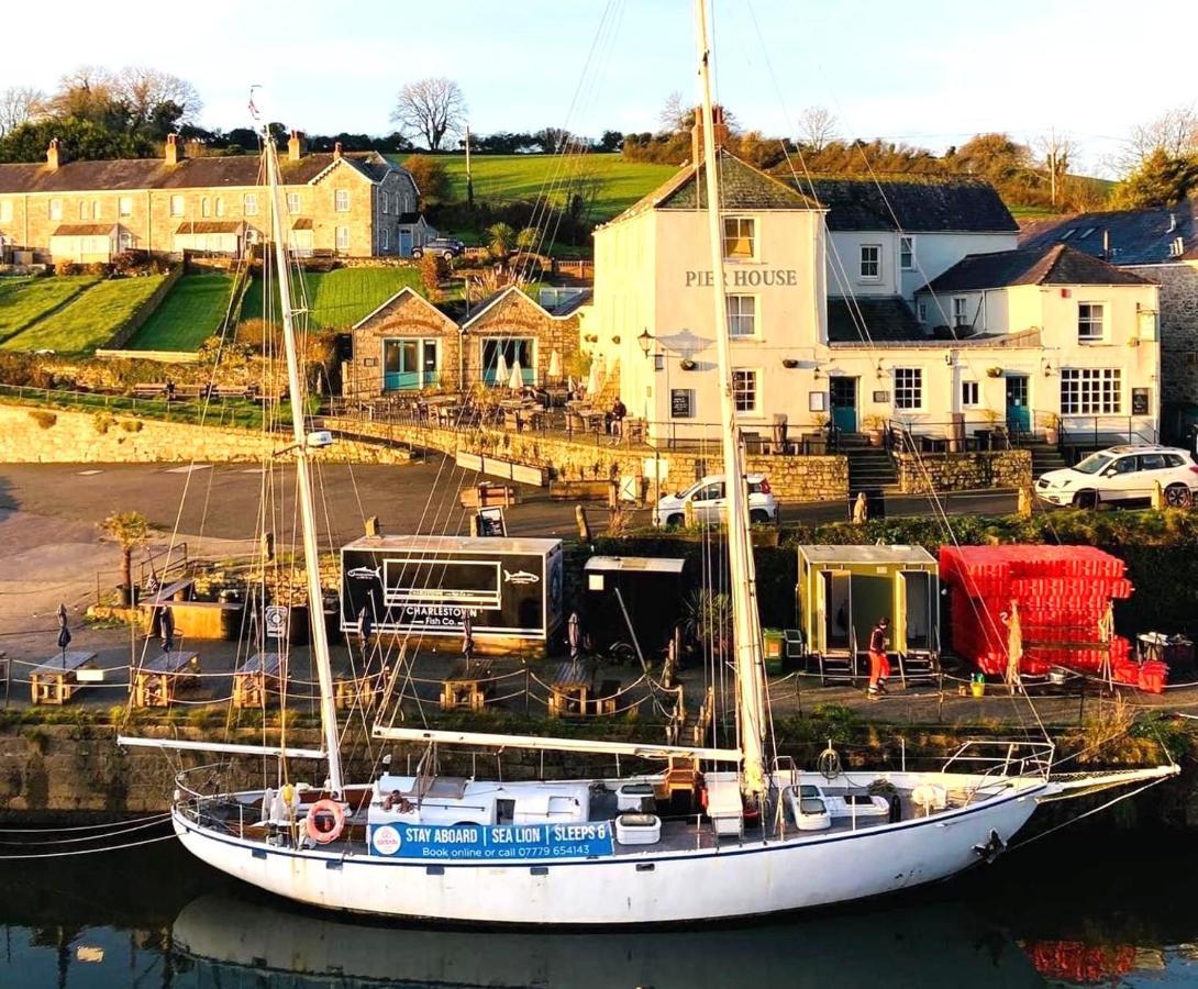 Stunning Yacht Sea Lion In Charlestown Harbour, Cornwall Hotel Buitenkant foto